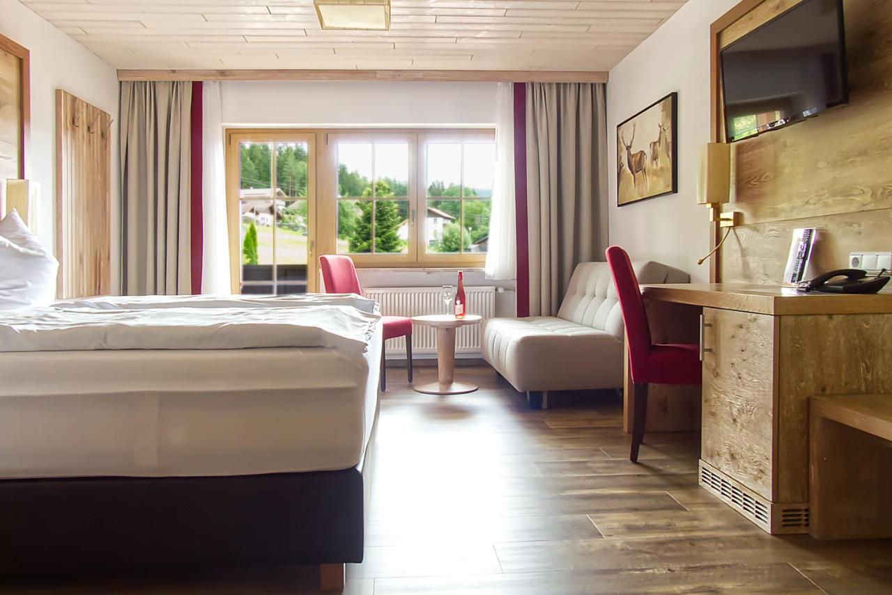 Garnihotel Zur Linde - Bayerischer Wald - Aktivcard Mit 154 Kostenfreien Leistungen - Kostenloser Parkplatz Lohberg Kültér fotó